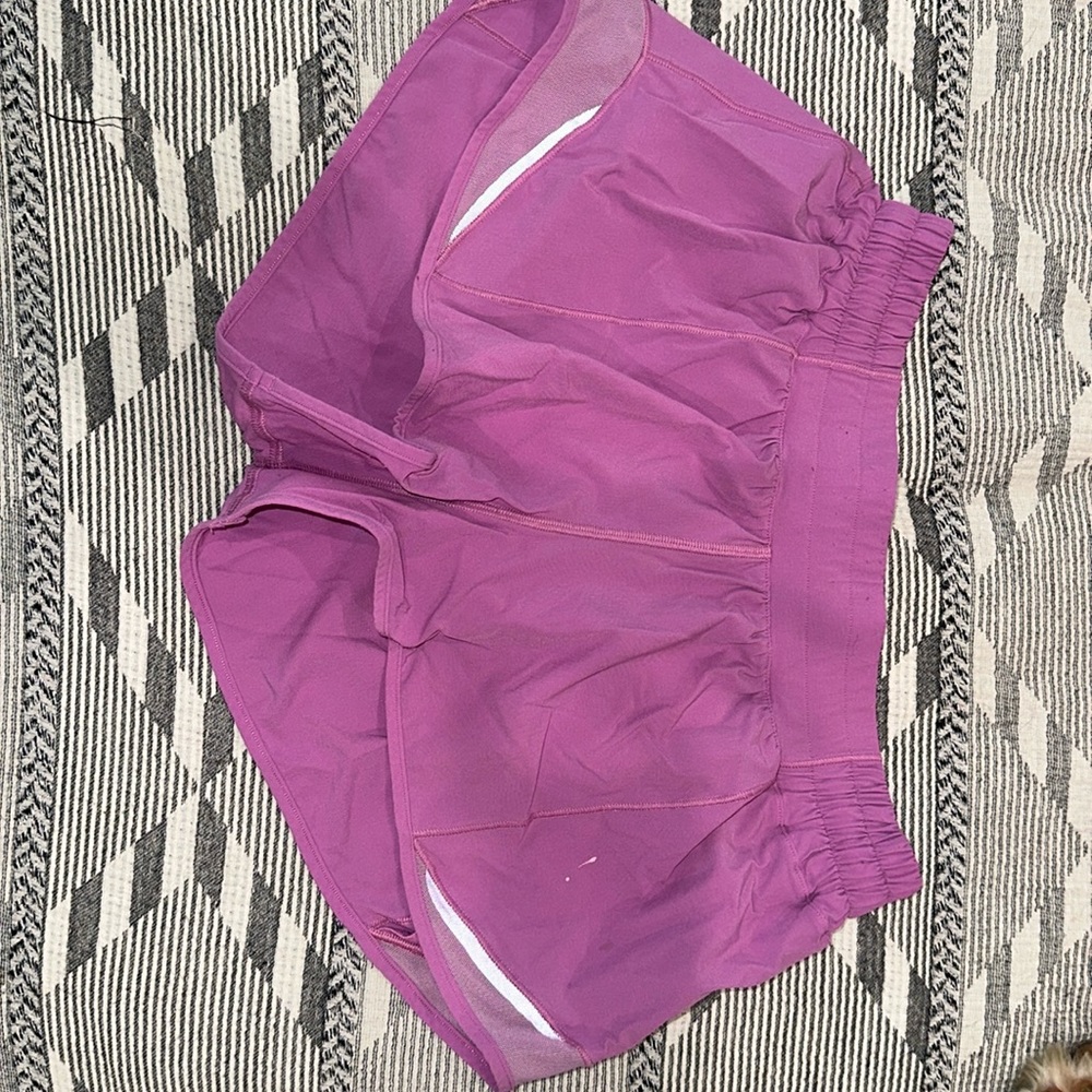 HOTTY HOT LULU LEMON SHORTS